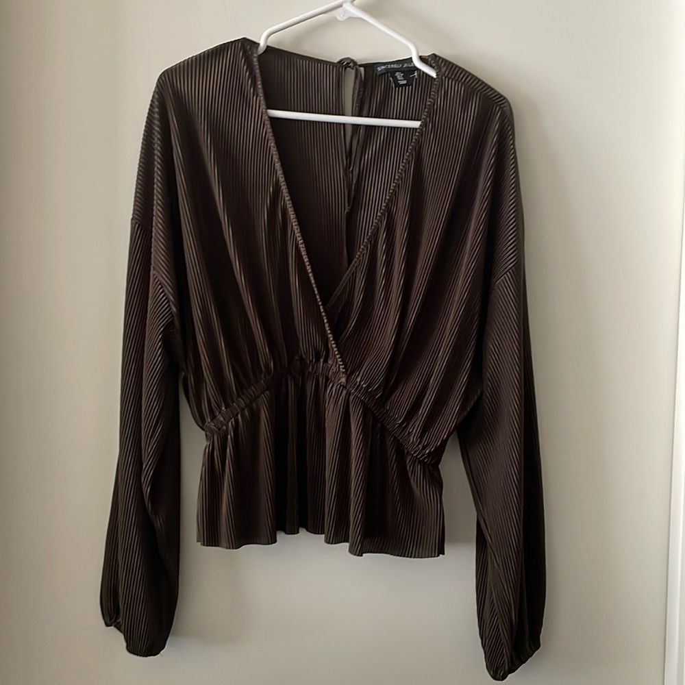 New Sincerely Jules Faux Wrap Top